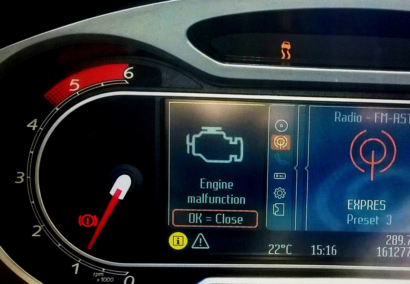 Porucha motora