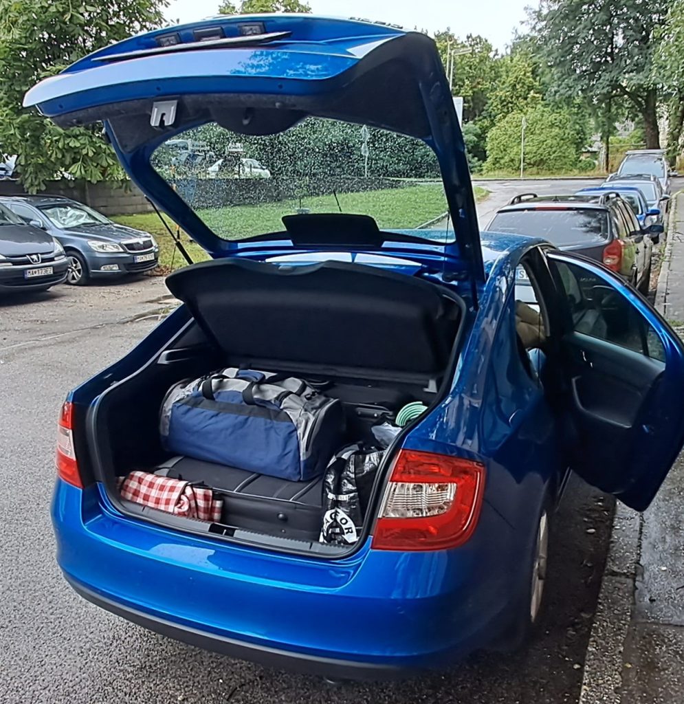 Autom na dovolenku